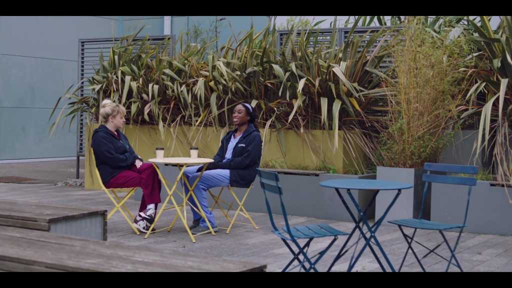 New Balance Sneakers in Casualty S39E20 “Internal Affairs – Episode 2” (2025) (Image 13)