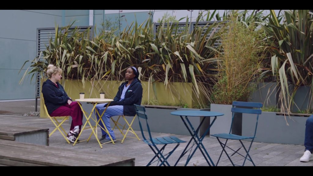 New Balance Sneakers in Casualty S39E20 “Internal Affairs – Episode 2” (2025) (Image 15)
