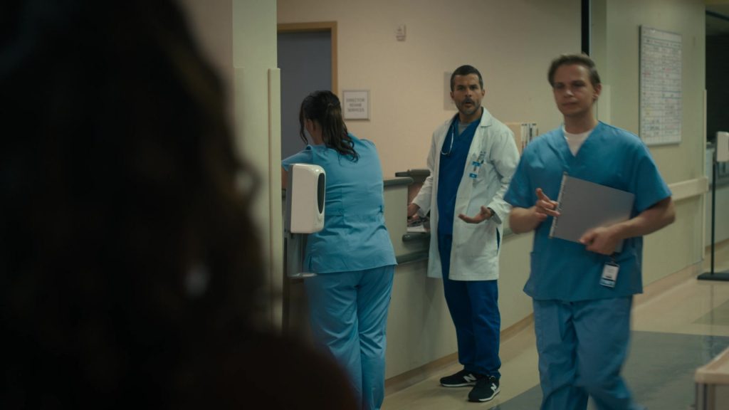 New Balance Sneakers in Countdown S01E09 “10-33” (2025) (Image 3)