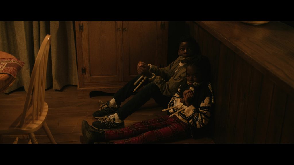 New Balance Sneakers in Cross S01E08 “You Had Me at Motherfucker” (2024) (Image 2)