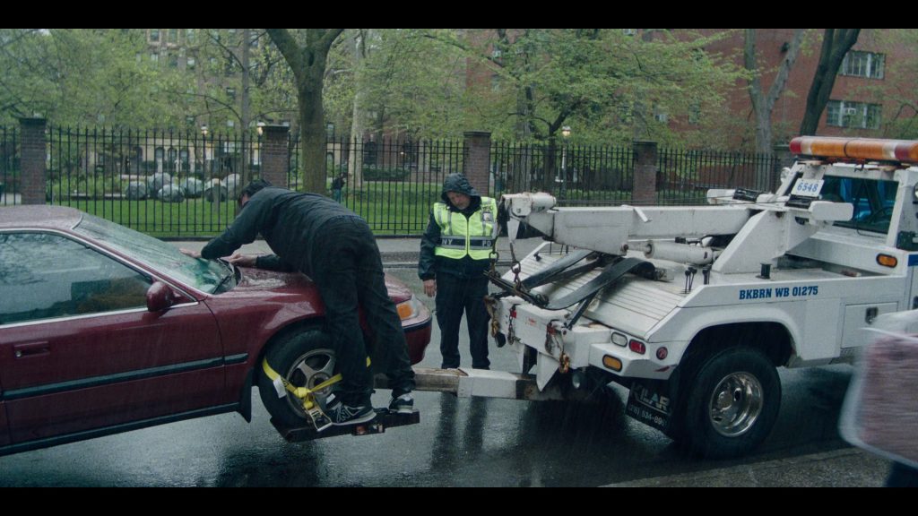 New Balance Sneakers in Dying for Sex S01E07 “You're Killing Me, Ernie” (2025) (Image 4)