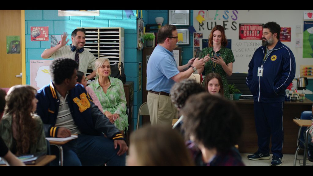 New Balance Sneakers in English Teacher S01E06 (2024) (Image 2)
