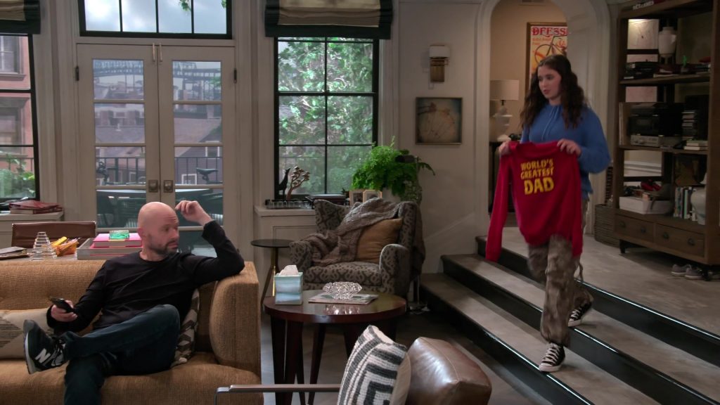 New Balance Sneakers in Extended Family S01E09 “The Consequences of Helping People” (2024) (Image 4)