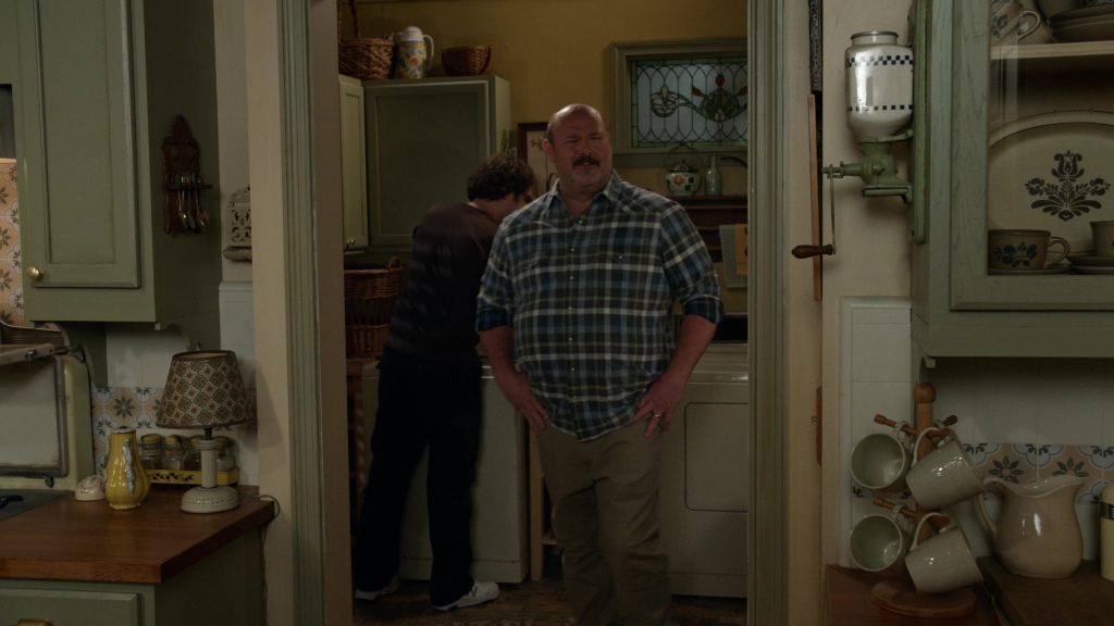 New Balance Sneakers in Georgie & Mandy's First Marriage S01E08 “Diet Crap” (2025) (Image 2)