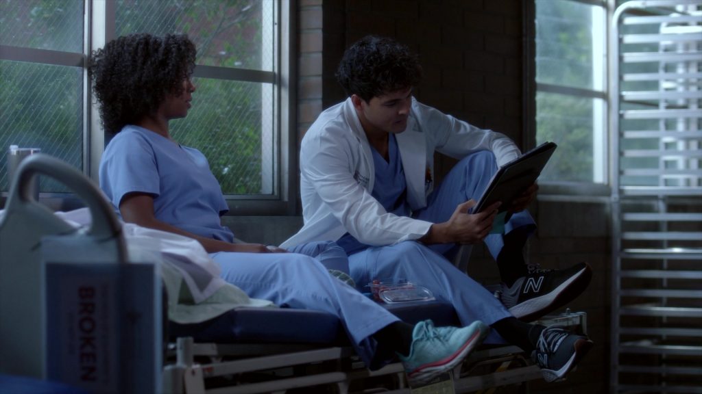 New Balance Sneakers in Grey's Anatomy S19E06 “Thunderstruck” (2022) (Image 1)