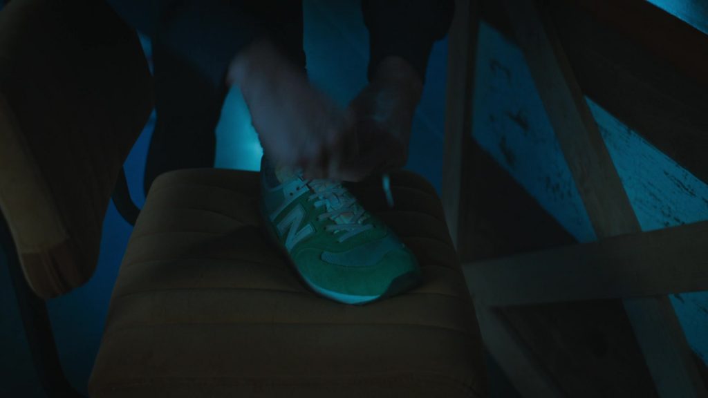 New Balance Sneakers in Grosse Pointe Garden Society S01E04 “Force of Nature” (2025) (Image 5)