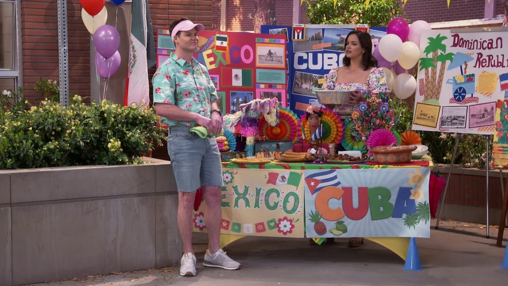 New Balance Sneakers in Lopez vs Lopez S01E21 “Lopez vs Bucket Crabs” (2023) (Image 2)