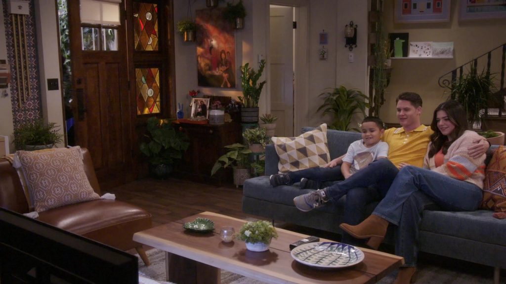 New Balance Sneakers in Lopez vs Lopez S02E08 “Lopez vs Lisa” (2024) (Image 1)