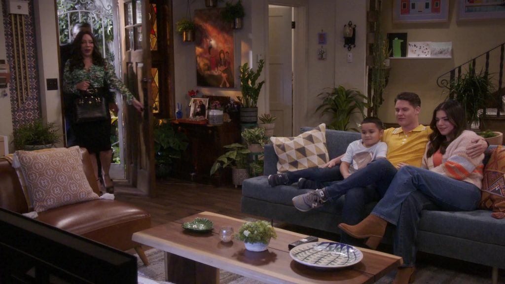 New Balance Sneakers in Lopez vs Lopez S02E08 “Lopez vs Lisa” (2024) (Image 2)