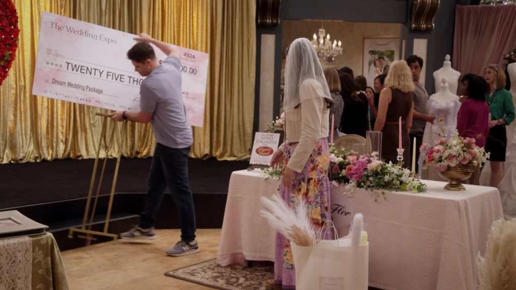 New Balance Sneakers in Lopez vs Lopez S03E01 “Lopez vs Wedding” (2024) (Image 5)