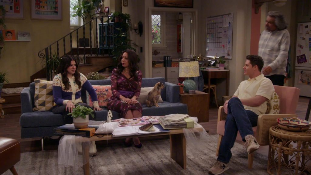 New Balance Sneakers in Lopez vs Lopez S03E05 “Lopez vs Friend” (2024) (Image 2)