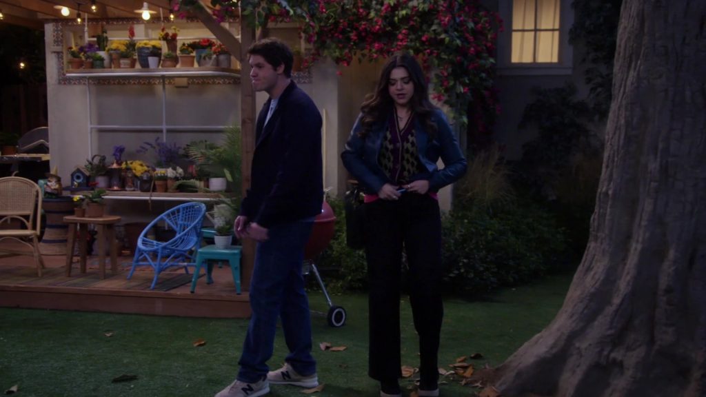 New Balance Sneakers in Lopez vs Lopez S03E13 “Lopez vs Lockout” (2025) (Image 10)