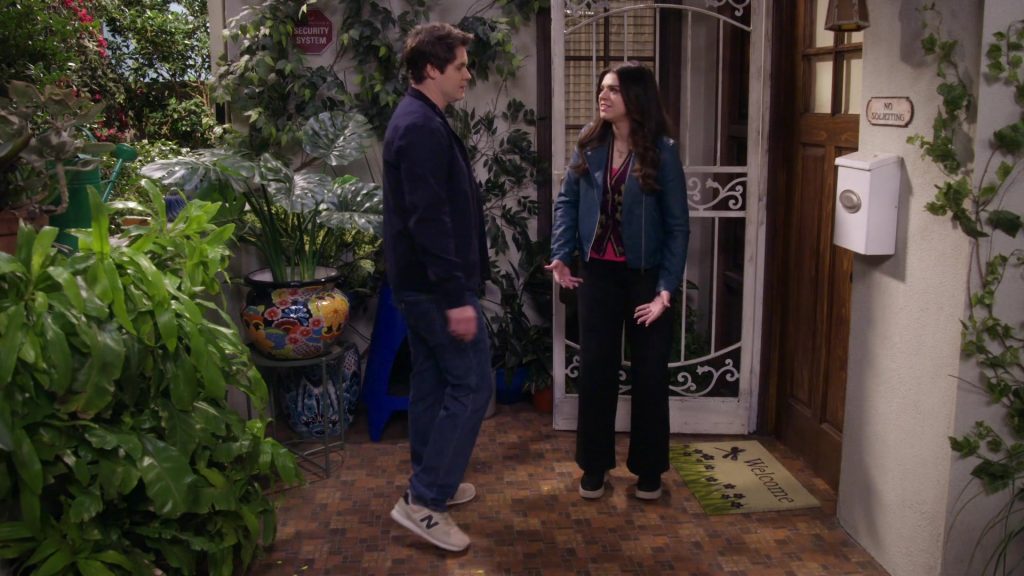 New Balance Sneakers in Lopez vs Lopez S03E13 “Lopez vs Lockout” (2025) (Image 18)