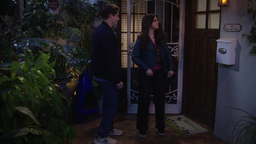 New Balance Sneakers in Lopez vs Lopez S03E13 “Lopez vs Lockout” (2025) (Image 21)