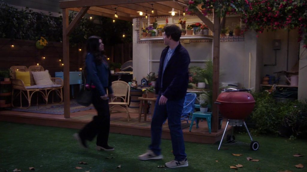 New Balance Sneakers in Lopez vs Lopez S03E13 “Lopez vs Lockout” (2025) (Image 8)