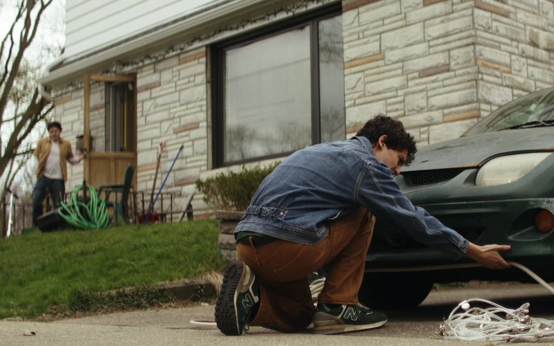 New Balance Sneakers in Motorheads S01E02 “Glow” (2025) (Image 1)