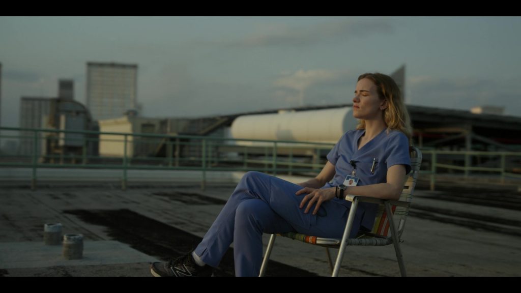 New Balance Sneakers in Pulse S01E04 “Treat ‘Em and Street ‘Em” (2025) (Image 4)