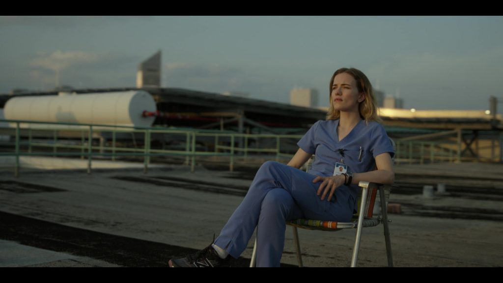 New Balance Sneakers in Pulse S01E04 “Treat ‘Em and Street ‘Em” (2025) (Image 6)