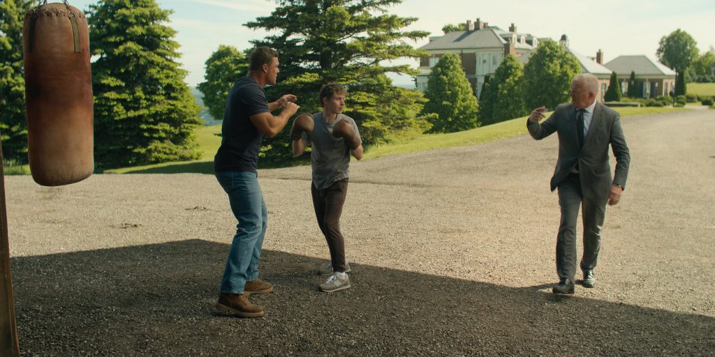 New Balance Sneakers in Reacher S03E04 “Dominique” (2025) (Image 4)