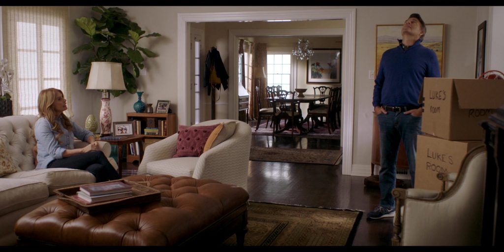 New Balance Sneakers in The Baxters S03E01 “New Beginnings” (2024) (Image 2)