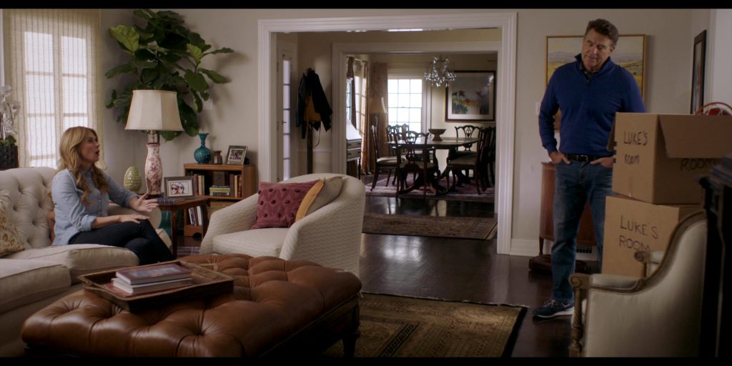 New Balance Sneakers in The Baxters S03E01 “New Beginnings” (2024) (Image 4)