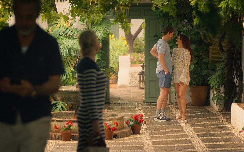 New Balance Sneakers in The Girlfriend S01E02 (2025) (Image 1)