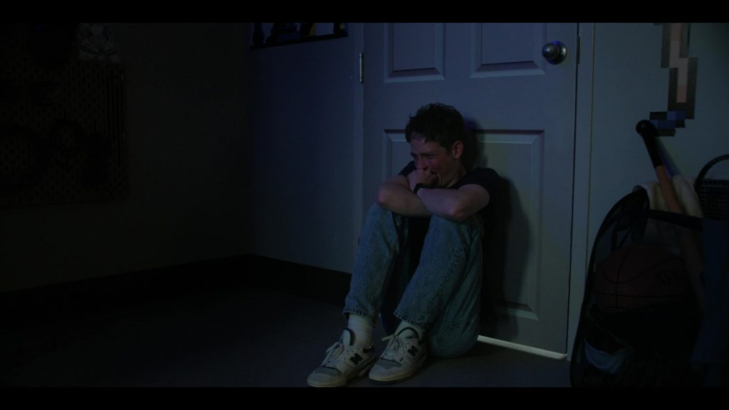 New Balance Sneakers in The Institute S01E03 “Graduation” (2025) (Image 5)
