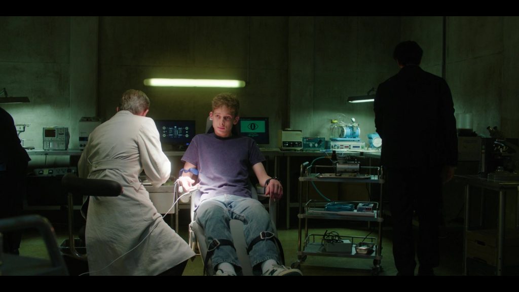 New Balance Sneakers in The Institute S01E03 “Graduation” (2025) (Image 9)