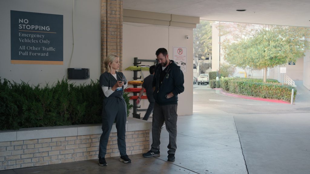 New Balance Sneakers in The Pitt S01E11 “5-00 P.M.” (2025) (Image 5)