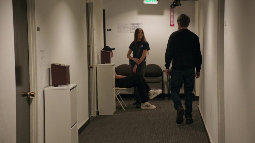 New Balance Sneakers in The Rehearsal S02E02 “Star Potential” (2025) (Image 6)