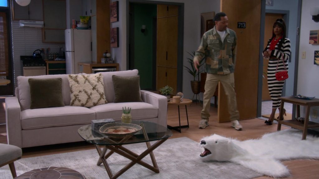 New Balance Sneakers in The Upshaws S06E01 “Gone, But…” (2025) (Image 1)