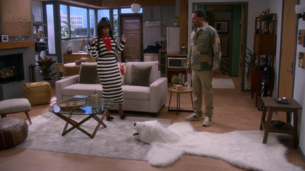 New Balance Sneakers in The Upshaws S06E01 “Gone, But…” (2025) (Image 6)