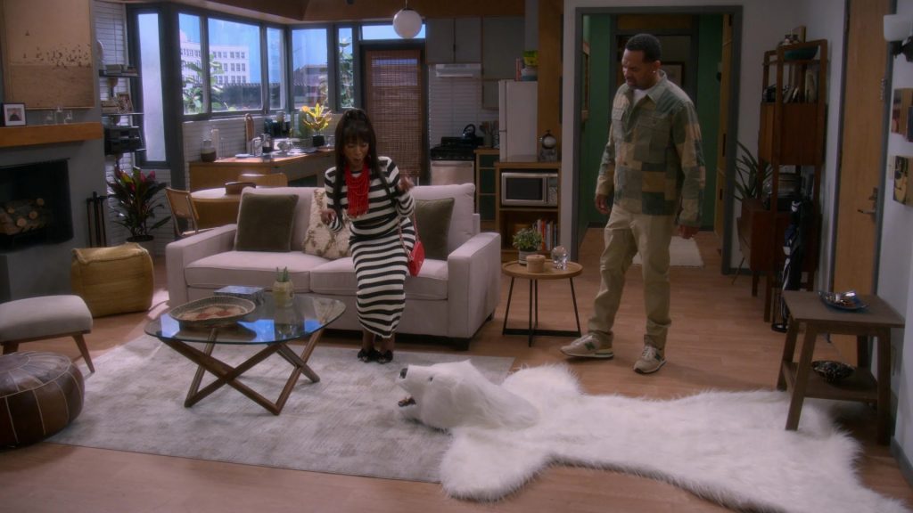 New Balance Sneakers in The Upshaws S06E01 “Gone, But…” (2025) (Image 8)