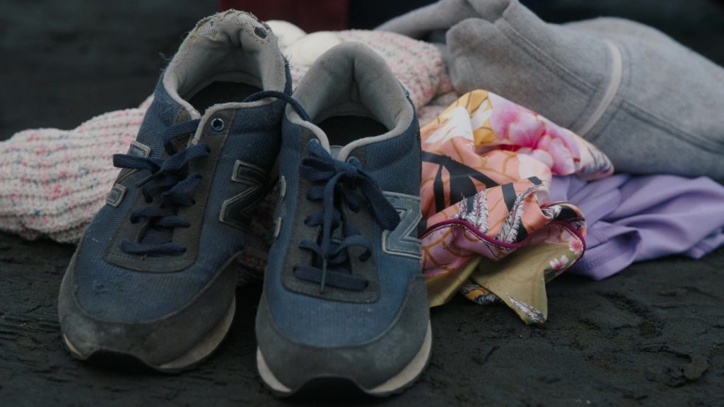 New Balance Sneakers in The Wilds S02E01 “Day 30-1” (2022) (Image 1)