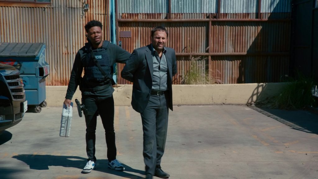 New Balance Sneakers of Caleb Castille as Devin Roundtree in NCIS - Los Angeles S13E18 “Hard for the Money” (2022) (Image 2)