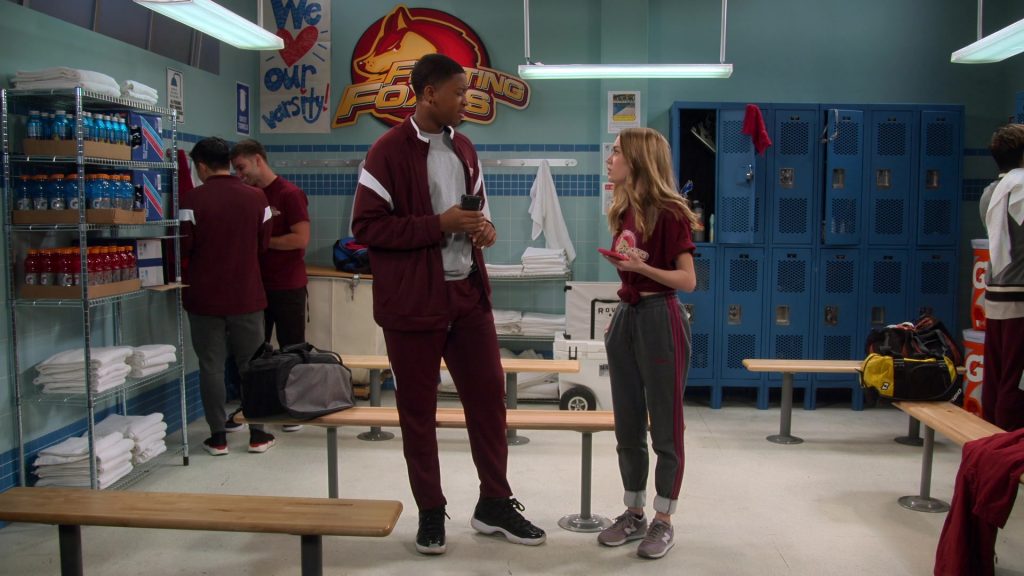New Balance Sneakers of Katie Beth Hall as Sarah Watson in Head of the Class S01E01 “Pilot” (2021) (Image 1)