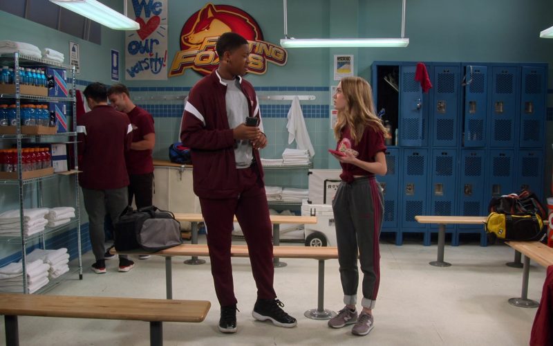 New Balance Sneakers of Katie Beth Hall as Sarah Watson in Head of the Class S01E01 “Pilot” (2021) (Image 1)
