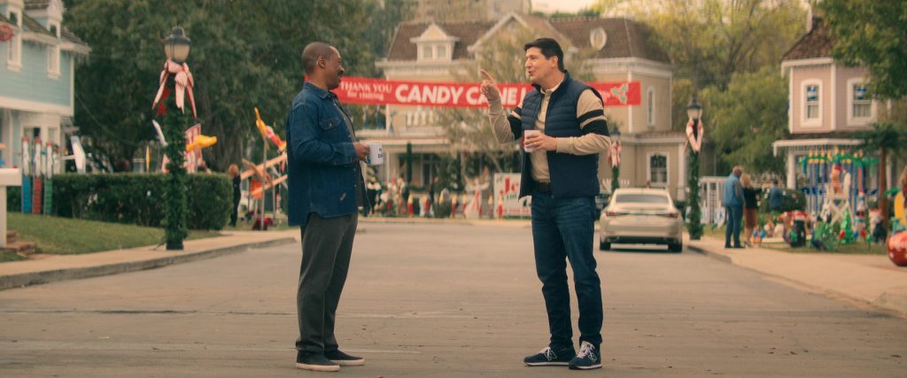 New Balance Sneakers of Ken Marino as Bruce in Candy Cane Lane (2023) (Image 6)