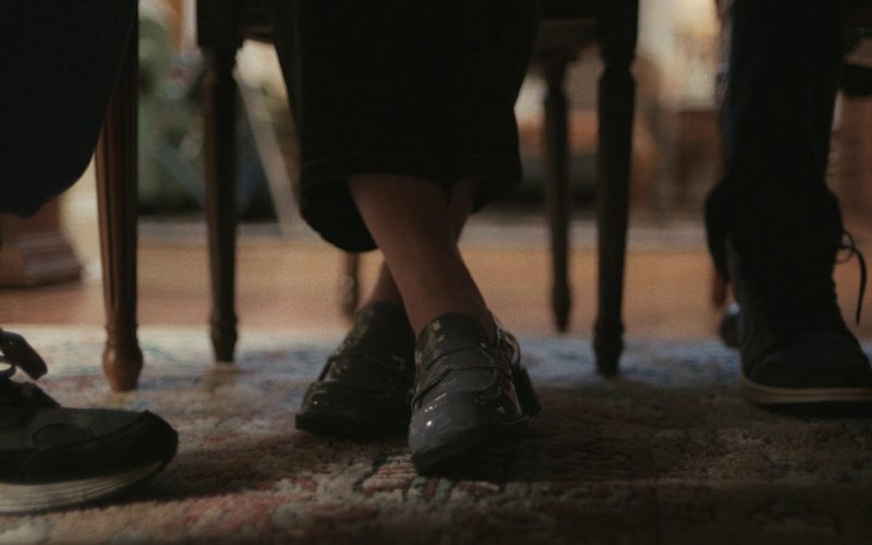 New Balance Sneakers of Ray Romano as Leo Russo in Somewhere in Queens (2022) (Image 1)