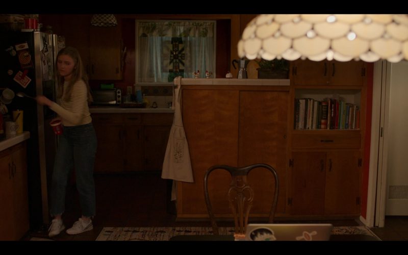 New Balance White Shoes of Hadley Robinson as Vivian Carter in Moxie (2021) (Image 1)