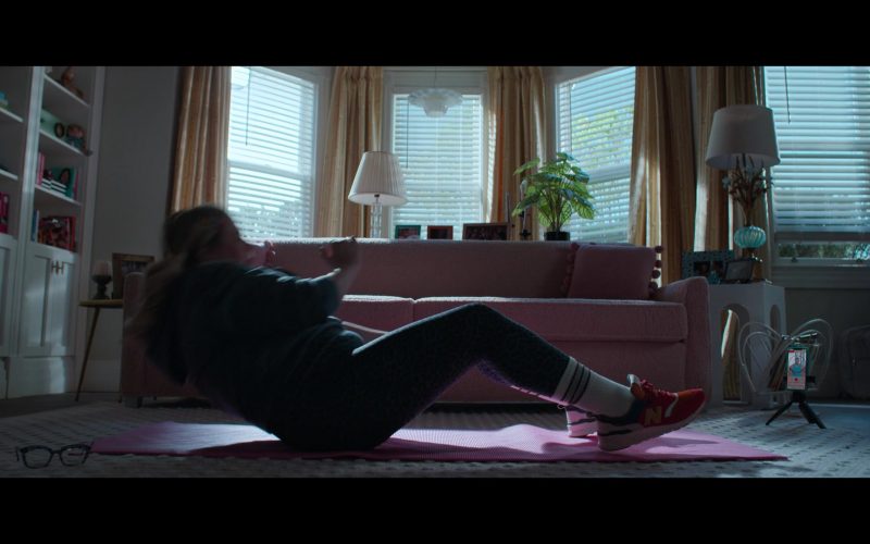 New Balance Women's Sneakers in Criminal Minds - Evolution S01E02 “Sicarius” (2022) (Image 1)