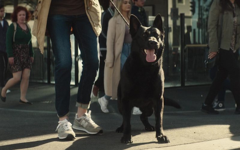 New Balance Women's Sneakers in La Brea S01E01 “Pilot” (2021) (Image 1)