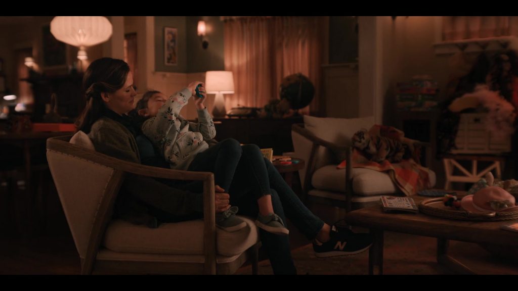 New Balance Women's Sneakers of Jennifer Garner as Allison Torres in Yes Day (2021) (Image 1)