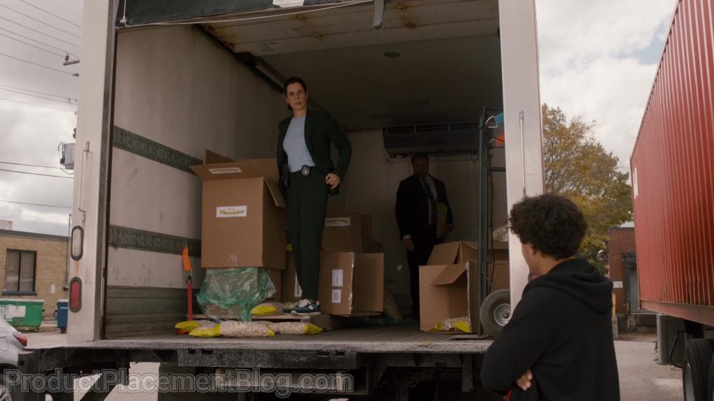 New Balance Women's Sneakers of Meredith MacNeill as Sam Wazowski in Pretty Hard Cases S01E03 “Nuts” (2021) (Image 1)