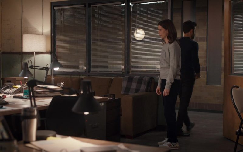 New Balance Women's Trainers Worn by Meredith MacNeill as Sam Wazowski in Pretty Hard Cases S01E10 “Jellybeans” (2021) (Image 1)