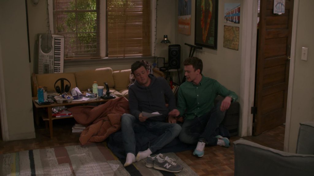New Balance and Nike Shoes in Frasier S01E08 “The B Story” (2023) (Image 1)