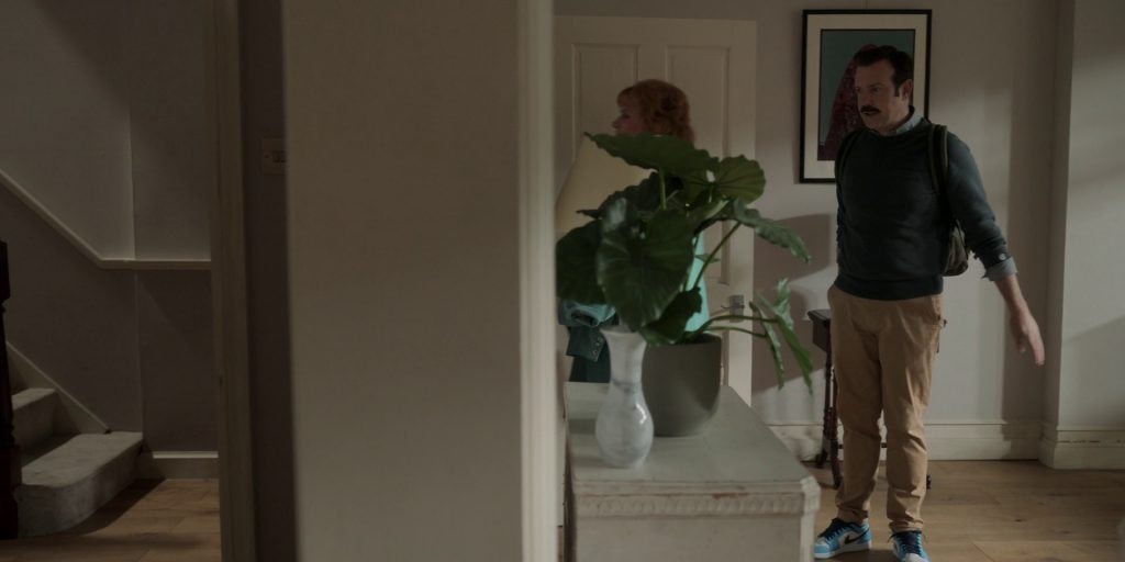 Nike AJ 1 Sneakers Worn by Jason Sudeikis in Ted Lasso S03E11 “Mom City” (2023) (Image 2)