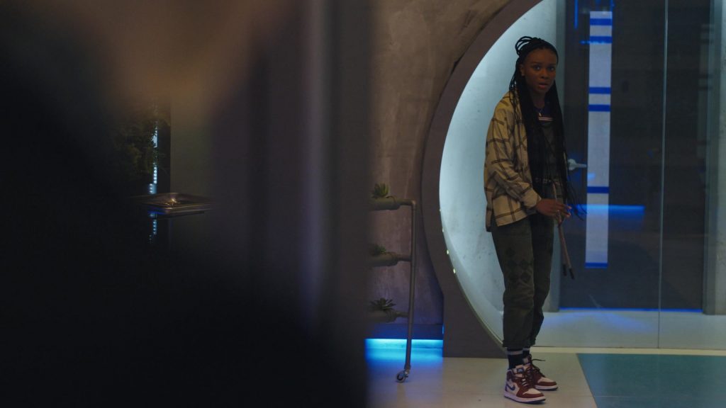 Nike AJ I Sneakers Worn by Kaci Walfall in Naomi S01E06 “Homecoming” (2022) (Image 2)