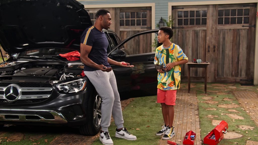 Nike Air Force 1 '07 LV8 NBA Sneakers of Anthony Alabi as Moz McKellan in Family Reunion S03E02 “Remember When Jade Broke a Nail” (2021) (Image 2)