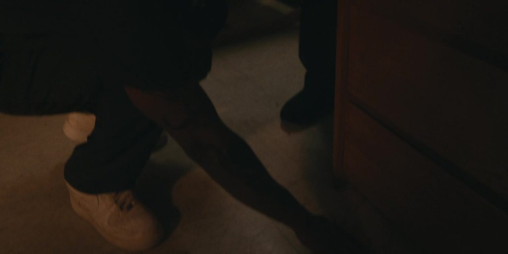 Nike Air Force 1 Low sneakers in The Terror S03E04 “A Number in the System” (2026) (Image 3)